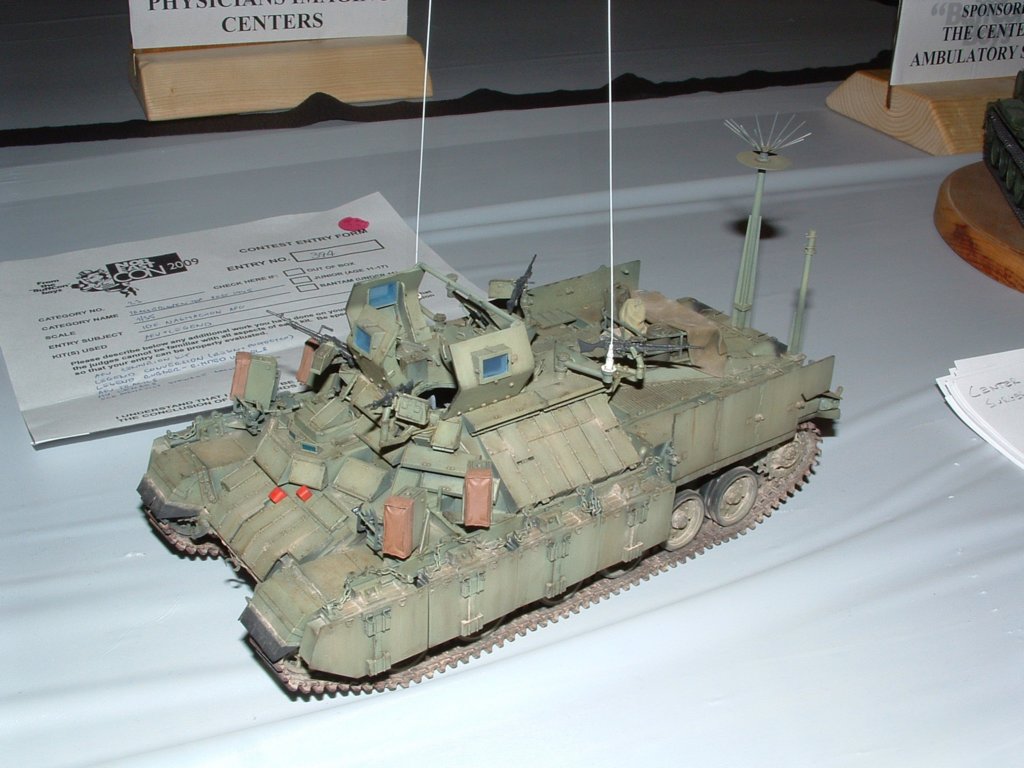 stplacemilitaryvehiclescategory23fullytrackedopentopopenhatchmodernpost1945largescale.jpg